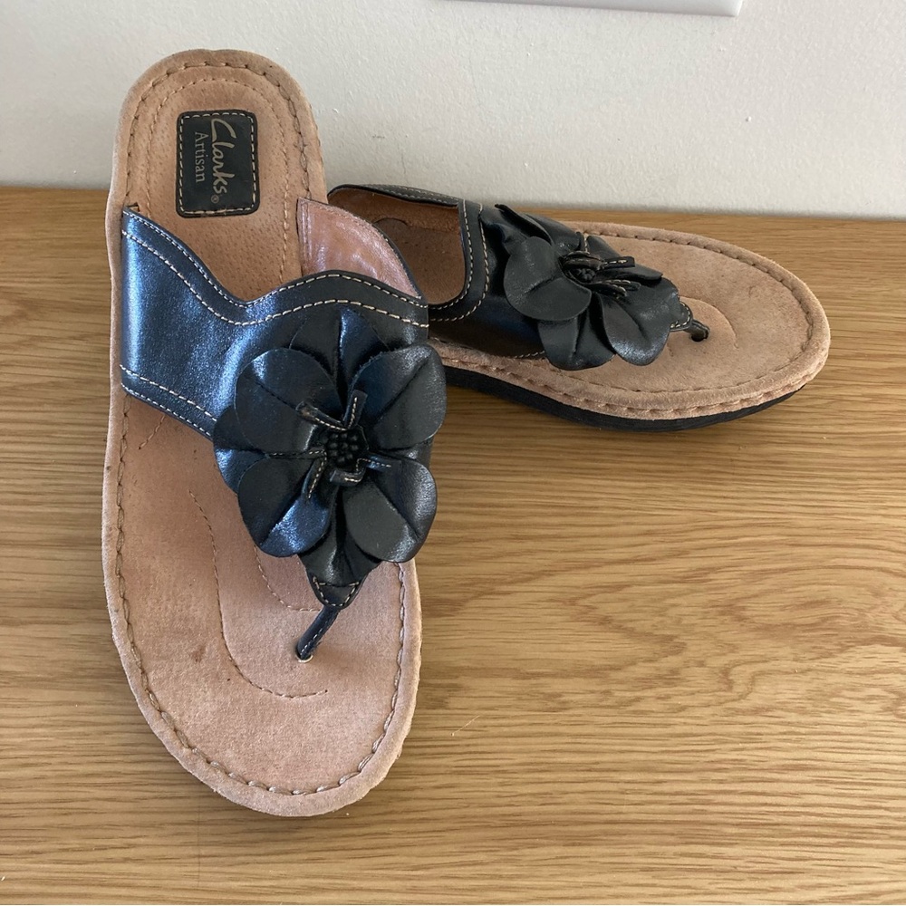 Clarks Black Floral Thong Sandals